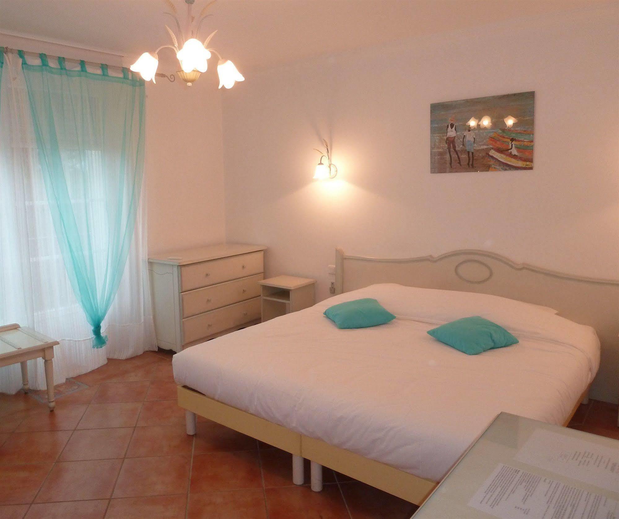 Residence Hoteliere La Pinede Bleue Hyères Dış mekan fotoğraf